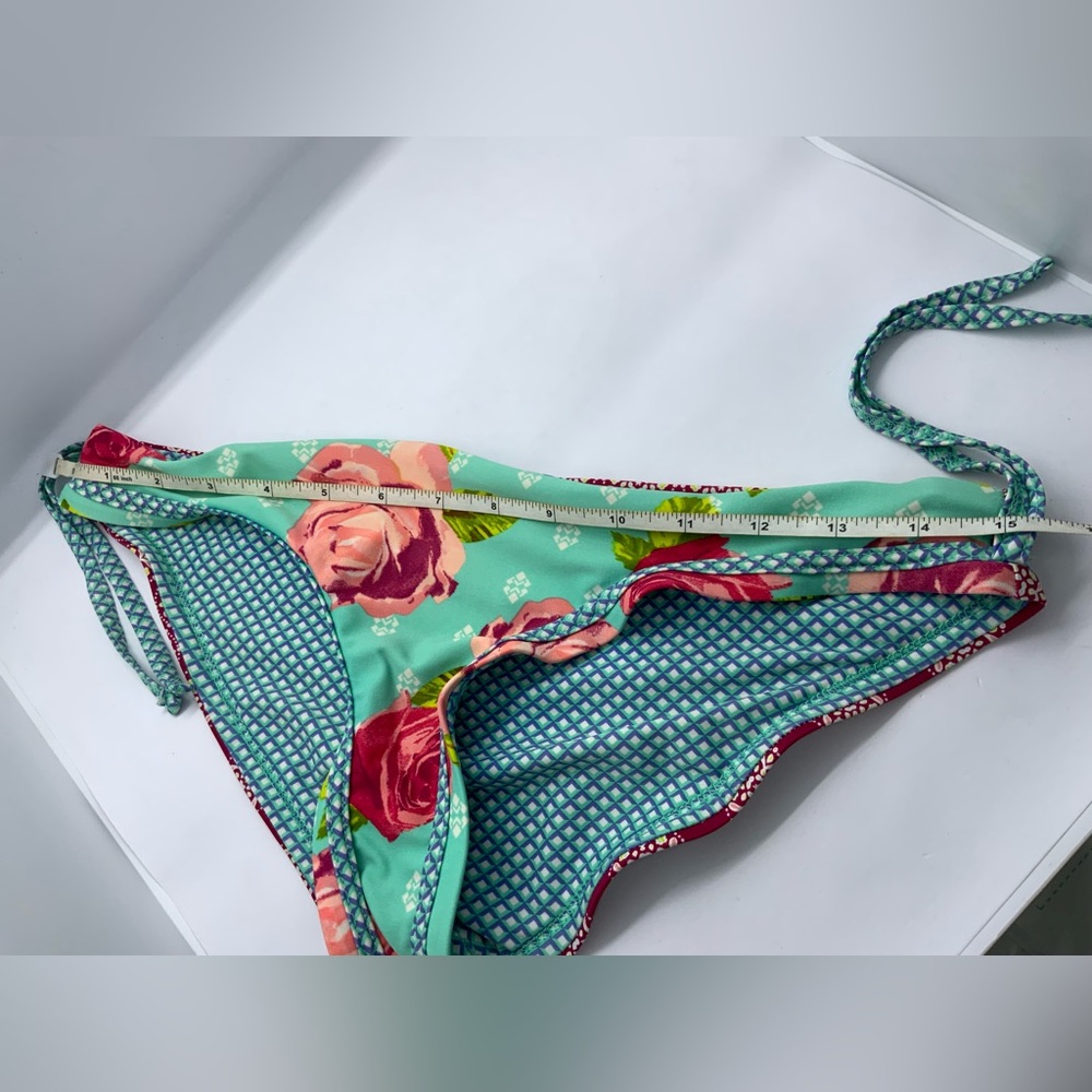 Body Glove Women Brasilia Tie Side Cheeky Bikini Bottom Swimsuit Size S - Picture 7 of 8